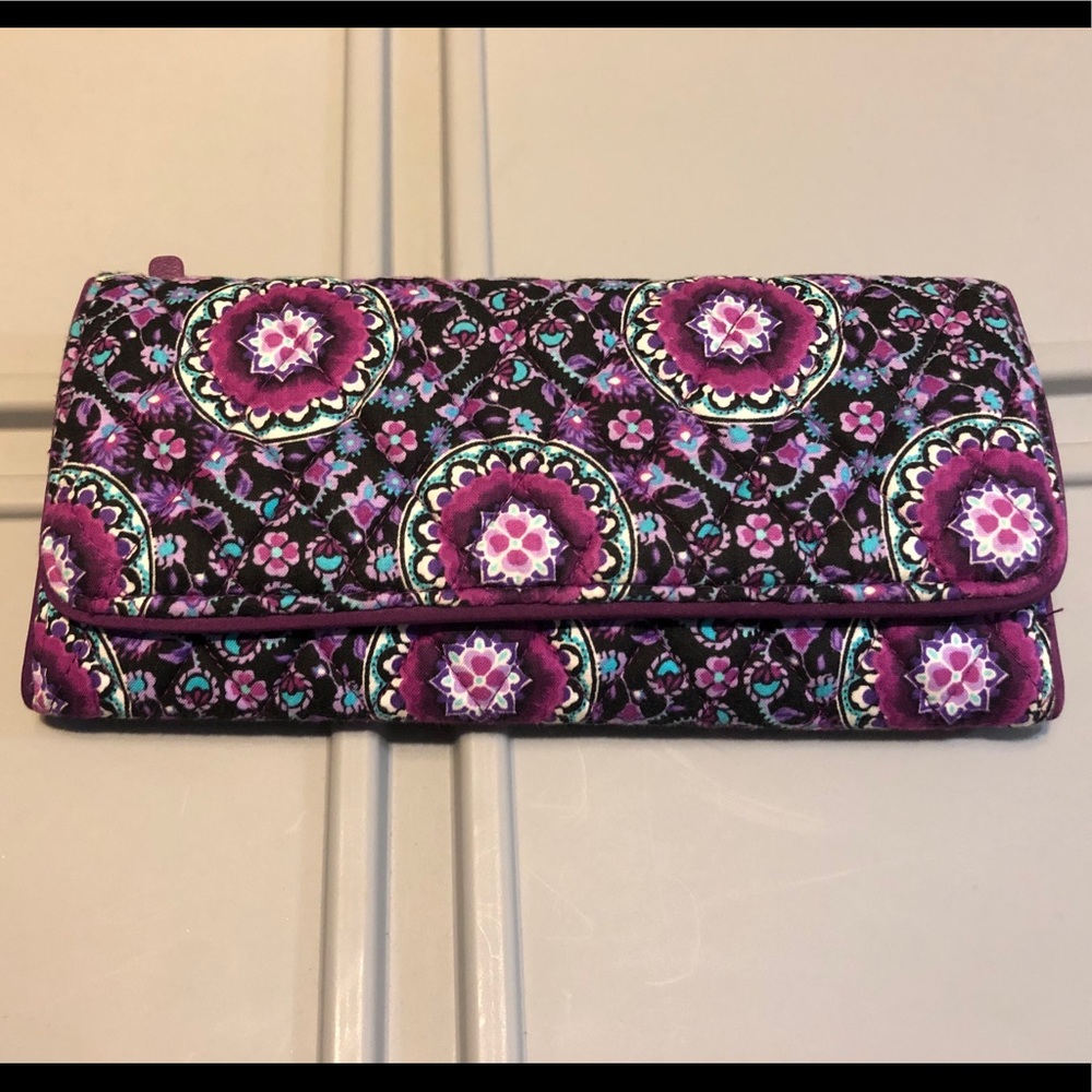 Vera Bradley Trifold Wallet- Lilac Medallion